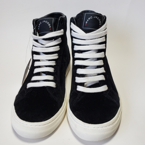 🖤 DISNEY 🖤 MARC JACOBS MICKEY MOUSE SNEAKERS - Picture 2 of 6